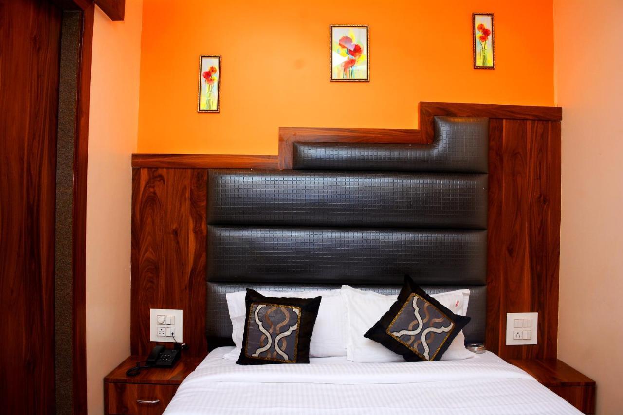 Hotel Nest N Rest - มุมไบ ภายนอก รูปภาพ