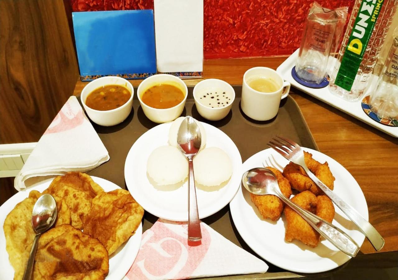 Hotel Nest N Rest - มุมไบ ภายนอก รูปภาพ